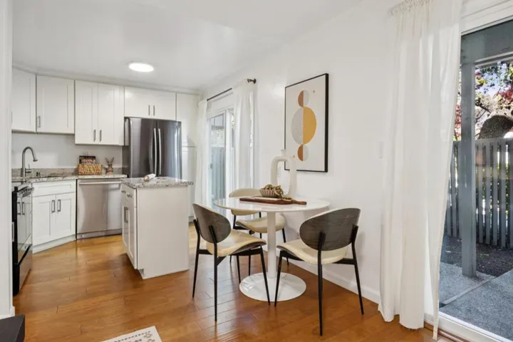 255 S Rengstorff Avenue 161, Mountain View, California 94040