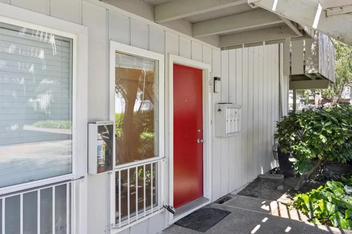 255 S Rengstorff Avenue 161, Mountain View, California 94040
