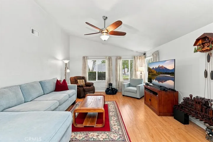 1304 Camelot, Corona, California 92882