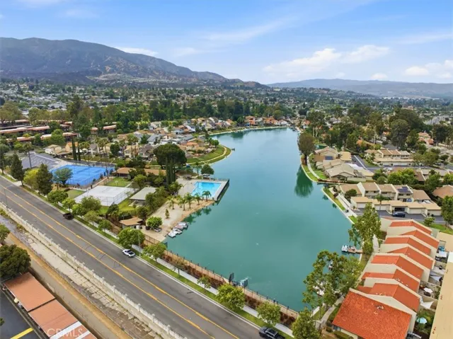 1304 Camelot, Corona, California 92882