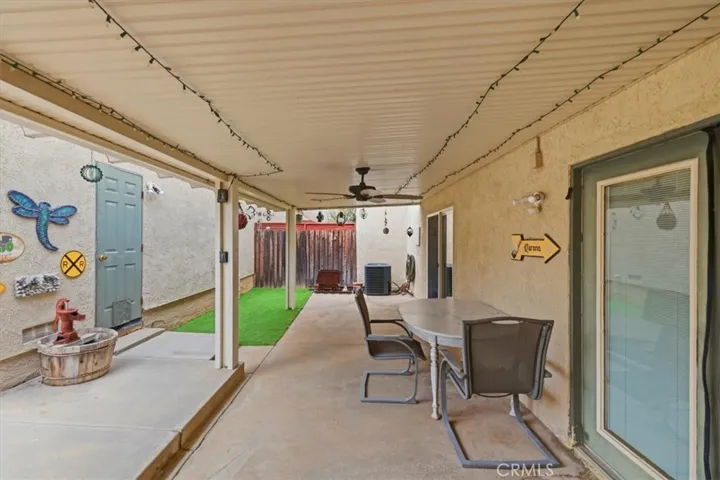 1304 Camelot, Corona, California 92882