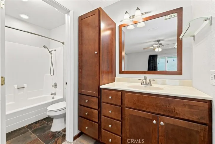 1304 Camelot, Corona, California 92882