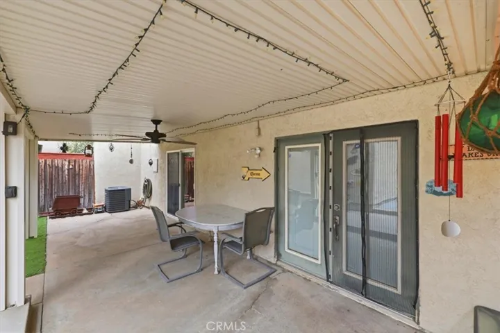 1304 Camelot, Corona, California 92882