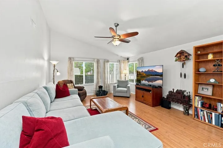 1304 Camelot, Corona, California 92882