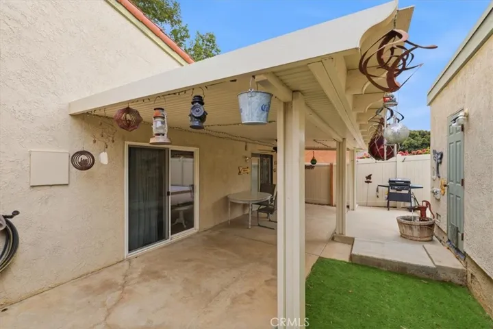 1304 Camelot, Corona, California 92882