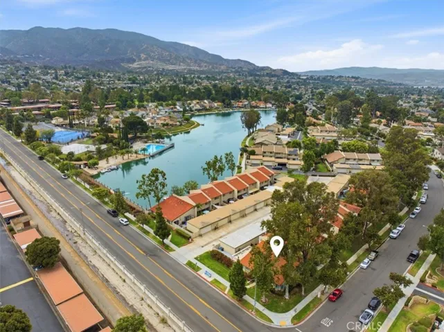 1304 Camelot, Corona, California 92882