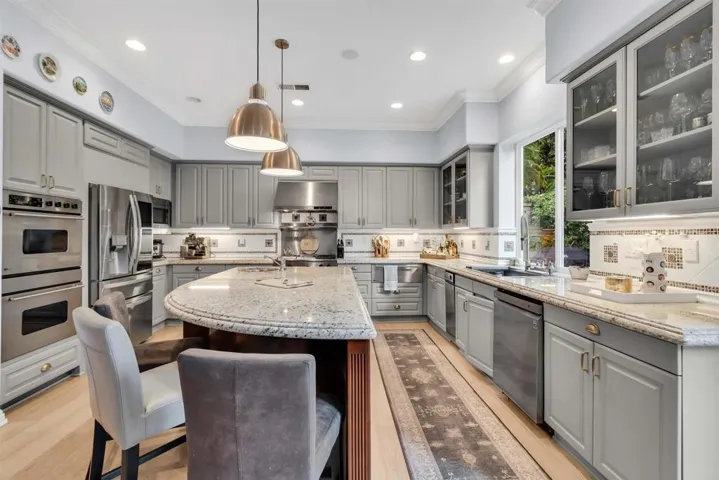 7623 Marker Road, San Diego, California 92130