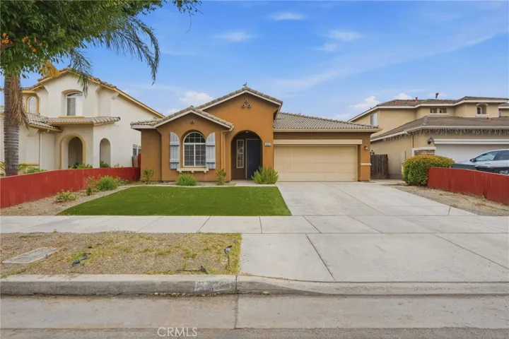 3042 W Delta, Visalia, California 93291