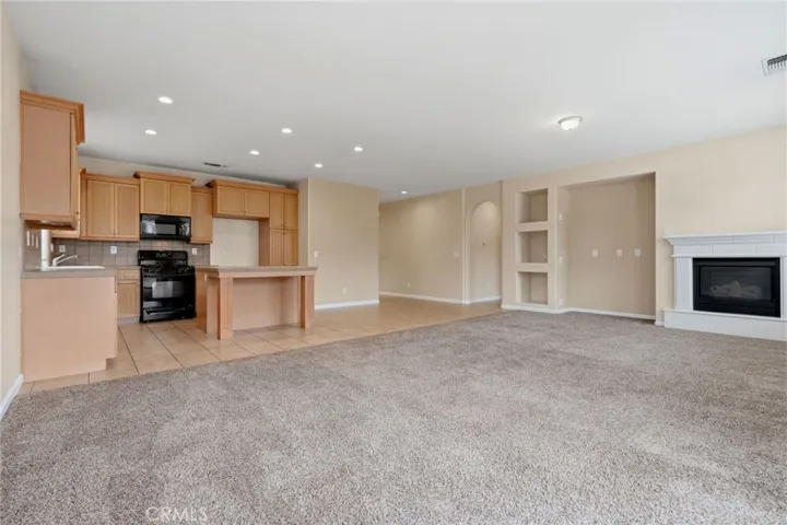 3042 W Delta, Visalia, California 93291