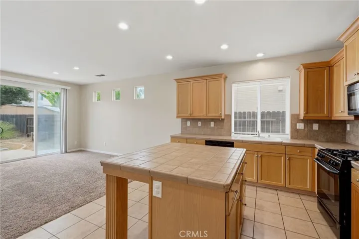 3042 W Delta, Visalia, California 93291