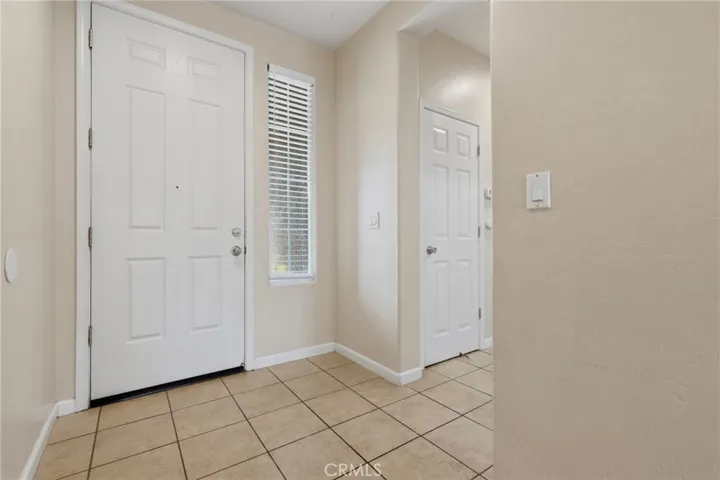 3042 W Delta, Visalia, California 93291