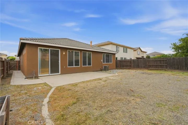 3042 W Delta, Visalia, California 93291