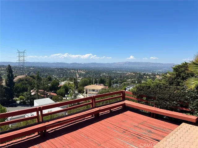 3831 Alonzo, Encino, California 91316