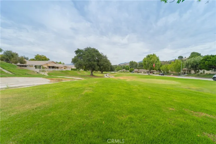 19722 Avenue Of The Oaks, Newhall, California 91321