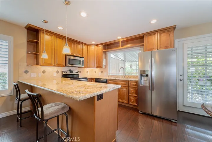 19722 Avenue Of The Oaks, Newhall, California 91321