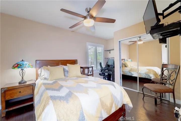 19722 Avenue Of The Oaks, Newhall, California 91321
