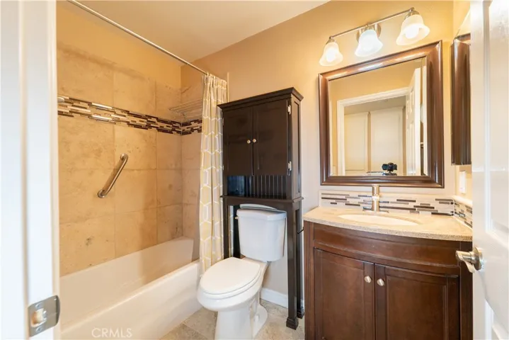 19722 Avenue Of The Oaks, Newhall, California 91321