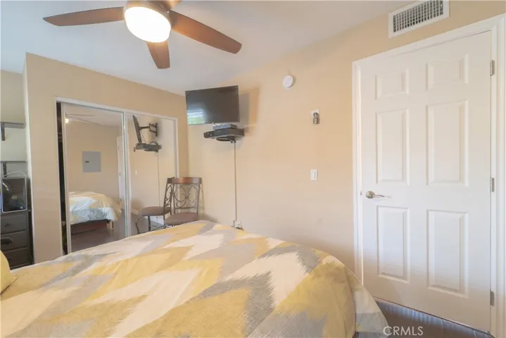 19722 Avenue Of The Oaks, Newhall, California 91321