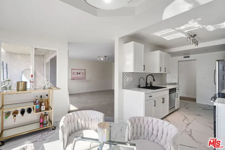 1230 Horn Avenue 200, West Hollywood, California 90069