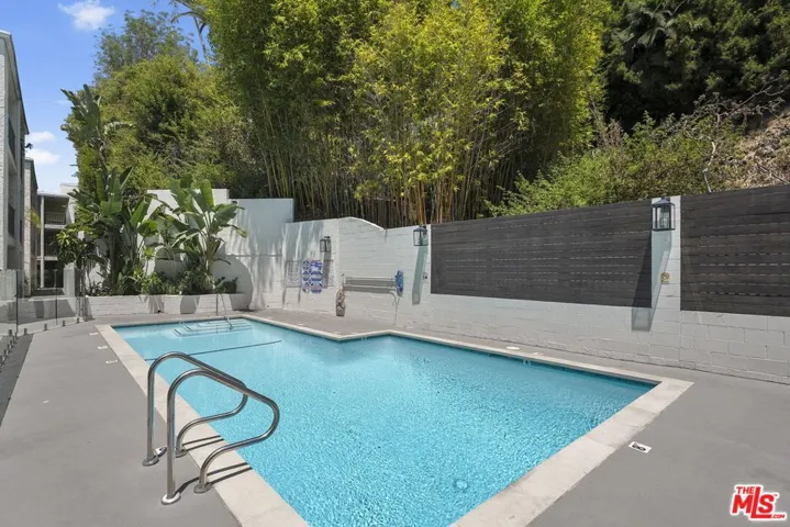 1230 Horn Avenue 200, West Hollywood, California 90069