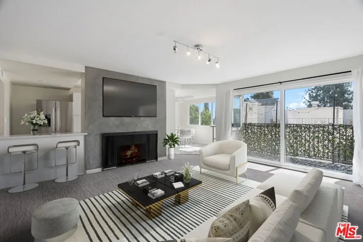 1230 Horn Avenue 200, West Hollywood, California 90069
