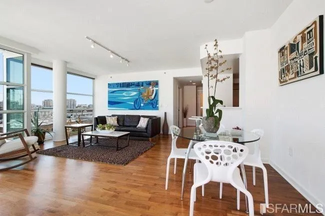 555 4th Street 933, San Francisco, California 94107