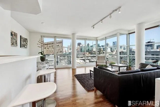 555 4th Street 933, San Francisco, California 94107