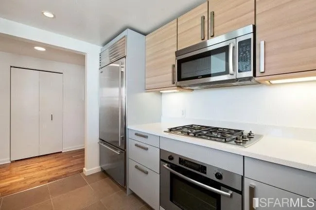 555 4th Street 933, San Francisco, California 94107