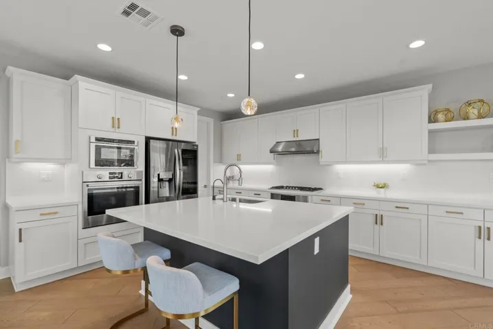 1832 Aliso Canyon Dr, Lake Forest, California 92610