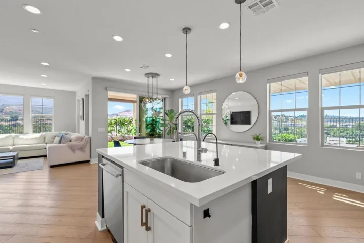 1832 Aliso Canyon Dr, Lake Forest, California 92610