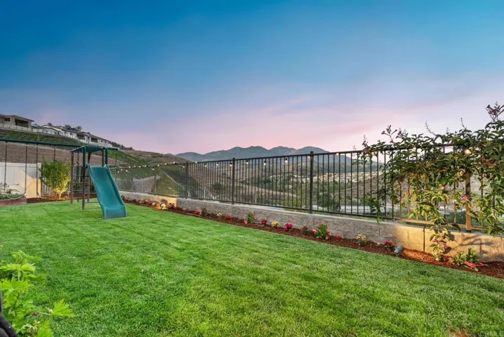1832 Aliso Canyon Dr, Lake Forest, California 92610