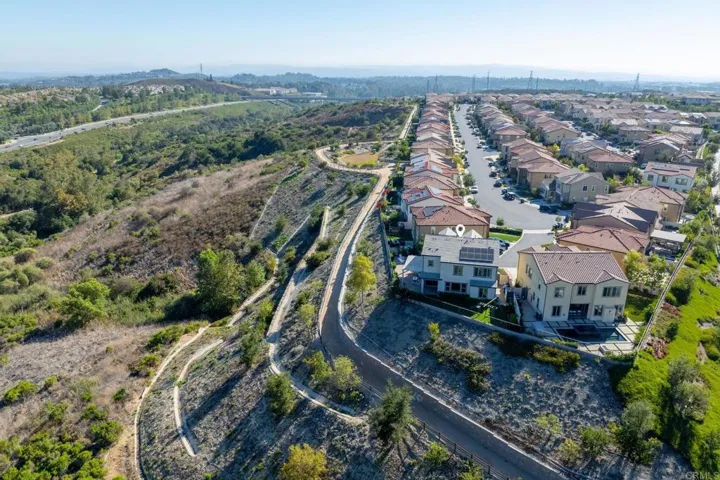1832 Aliso Canyon Dr, Lake Forest, California 92610