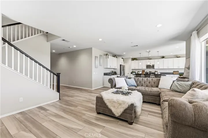28431 Ascent, Saugus, California 91350