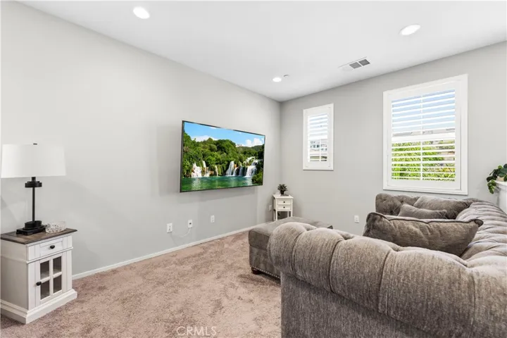 28431 Ascent, Saugus, California 91350