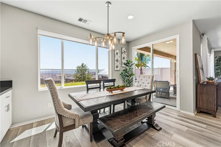 28431 Ascent, Saugus, California 91350