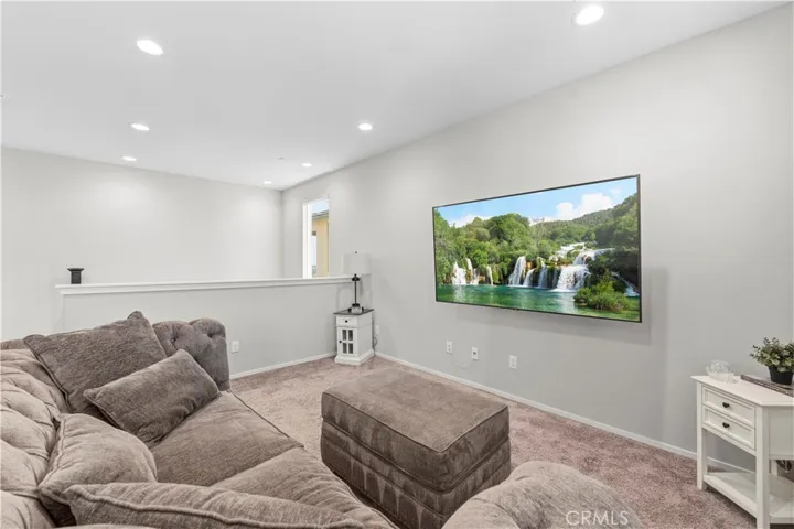 28431 Ascent, Saugus, California 91350