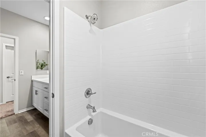 28431 Ascent, Saugus, California 91350