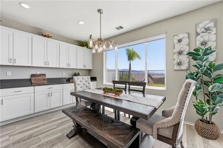 28431 Ascent, Saugus, California 91350
