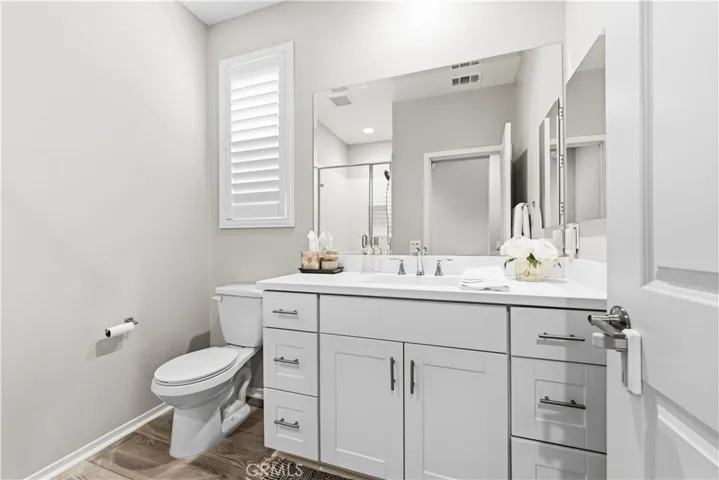 28431 Ascent, Saugus, California 91350