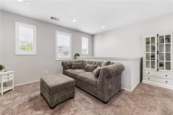 28431 Ascent, Saugus, California 91350