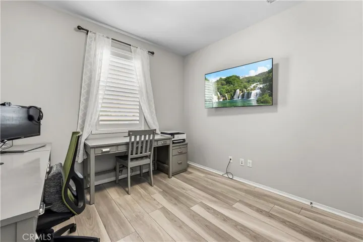 28431 Ascent, Saugus, California 91350