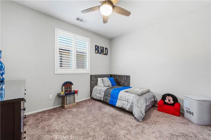 28431 Ascent, Saugus, California 91350