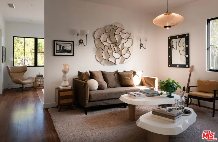 Bedroom with lounge
