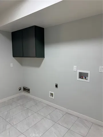 7813 Nairn Court, Bakersfield, California 93309