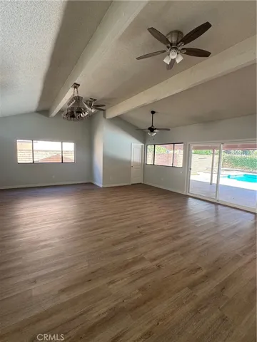 7813 Nairn Court, Bakersfield, California 93309