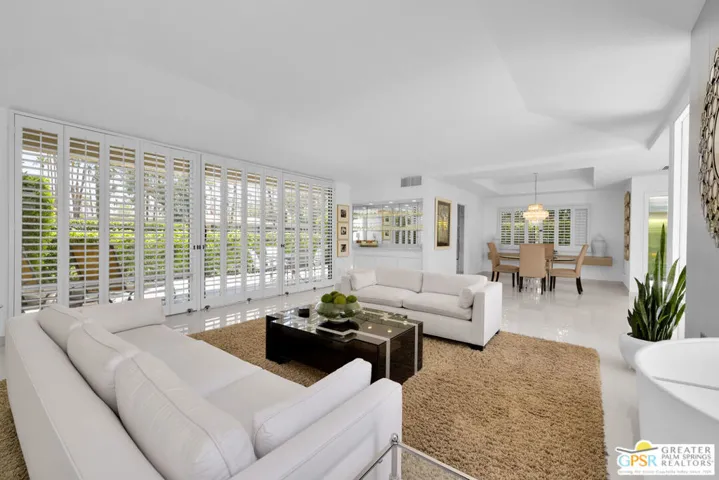 2425 Silver Oak Circle, Palm Springs, California 92264