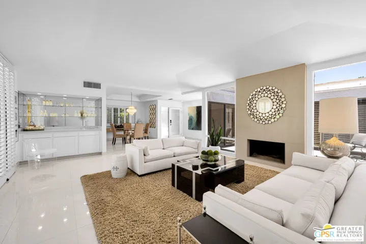 2425 Silver Oak Circle, Palm Springs, California 92264