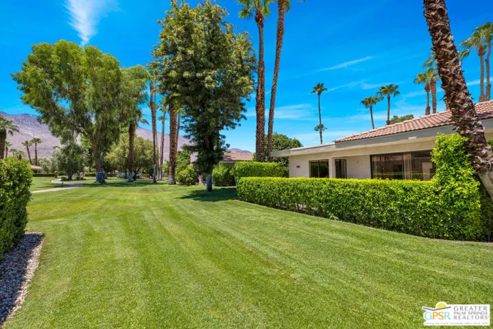 2425 Silver Oak Circle, Palm Springs, California 92264