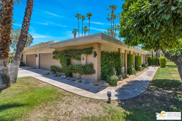 2425 Silver Oak Circle, Palm Springs, California 92264