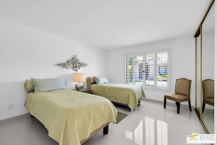 2425 Silver Oak Circle, Palm Springs, California 92264